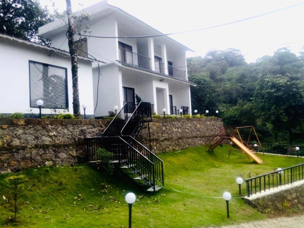 Mist Woods Vagamon Hotel Екстериор снимка